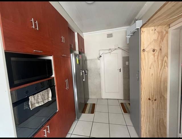 6 BEDROOM HOUSE FOR SALE IN ORANGE GROVE